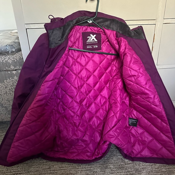 Ski jacket - Picture 2 of 3